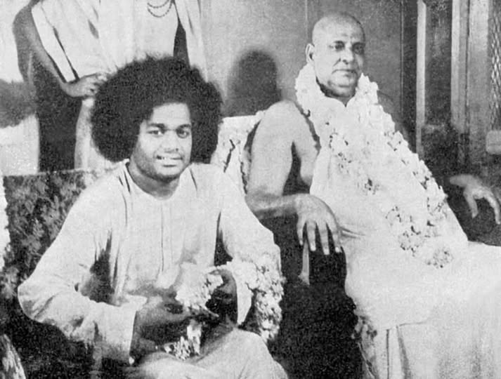 Sathya Sai Baba and Swami Sivananda at Divine Life Society Rishikesh